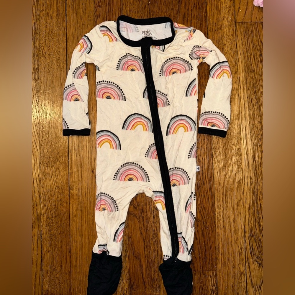 Birdie Bean bamboo Rainbow Patterned baby zippie neutral rainbows 3-6 months